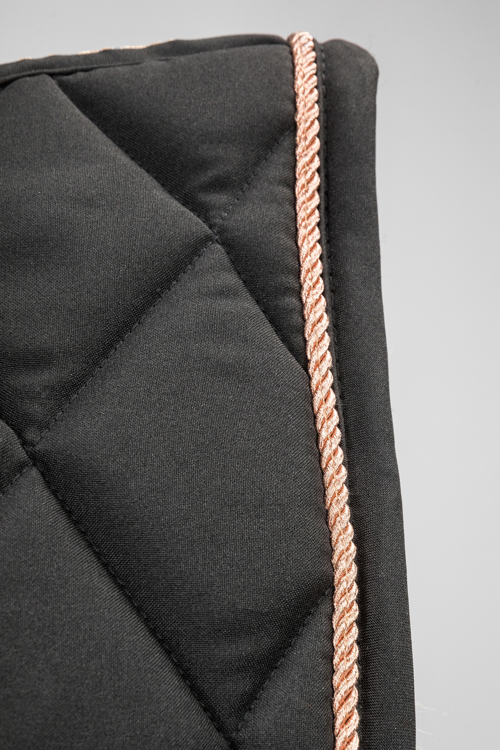 Back on Track Haze Kollektion Dressur Schabracke