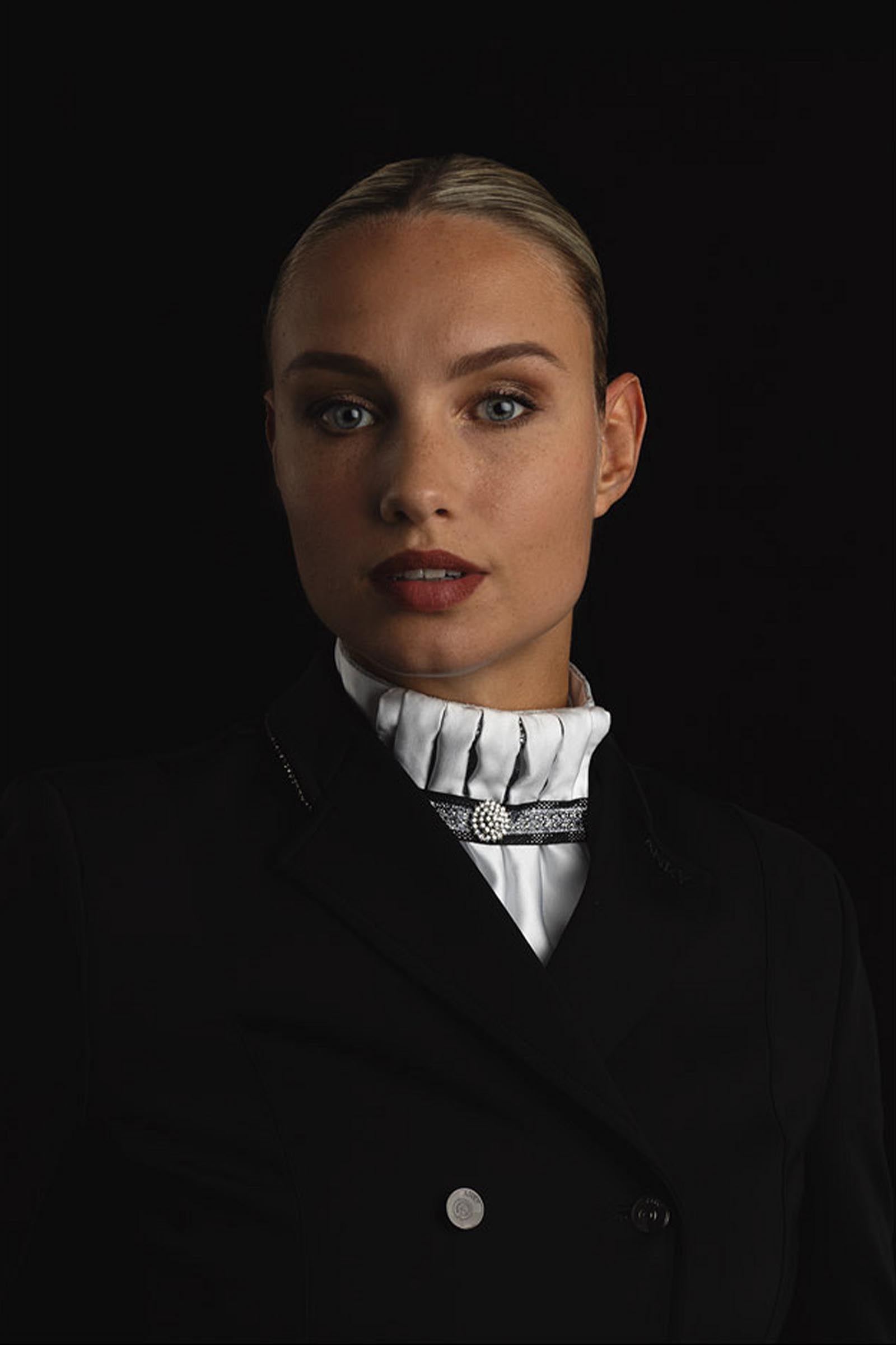 ANKY Competition Damen Plastron mit Faltenkragen