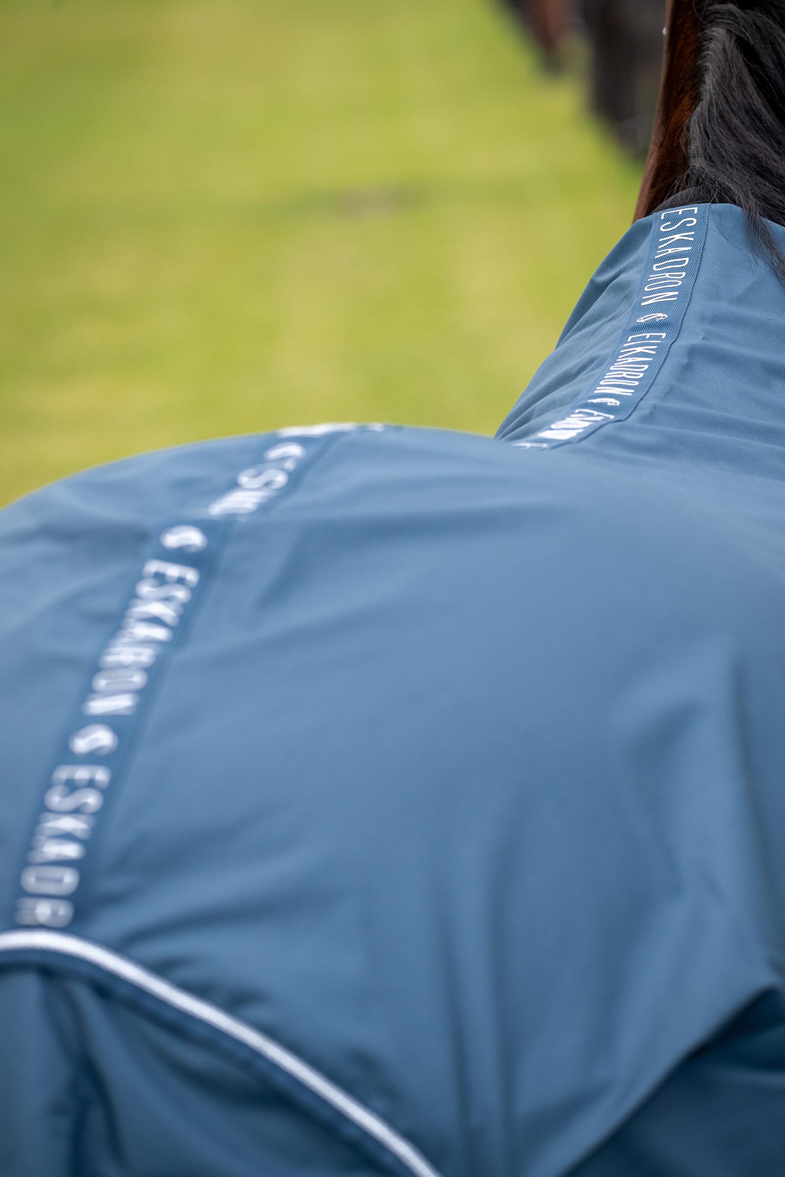 Eskadron Classic Sport SS26 Wasserdichte leichte Outdoordecke, 0g