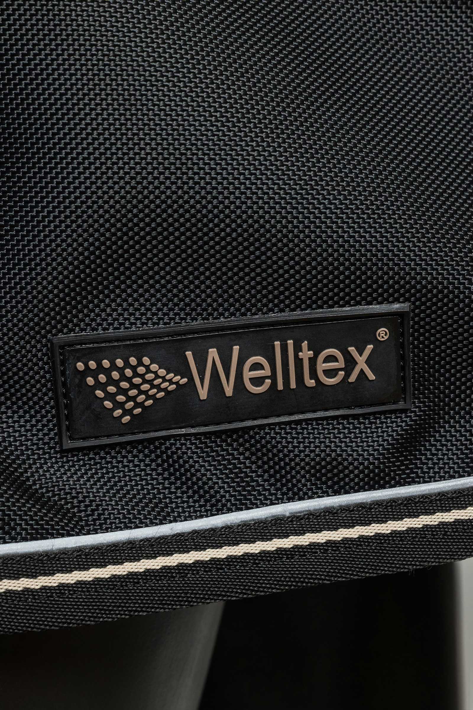 Back on Track Obsidian Weidedecke mit abnehmbarem Halsteil, 150g