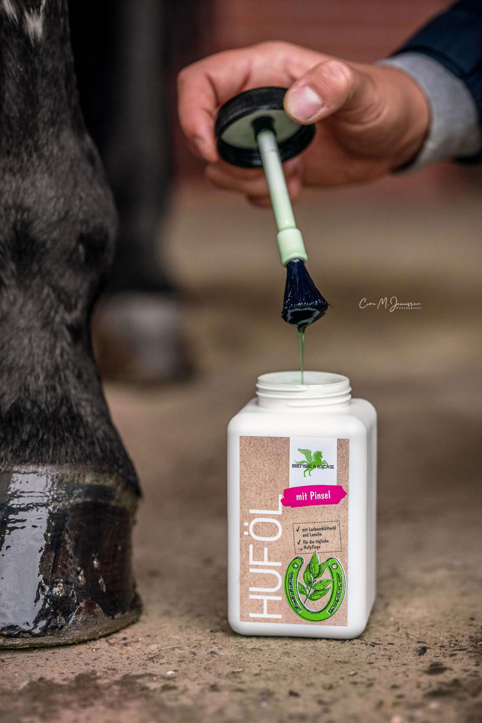 Bense & Eicke Huföl mit Pinsel, 500 ml