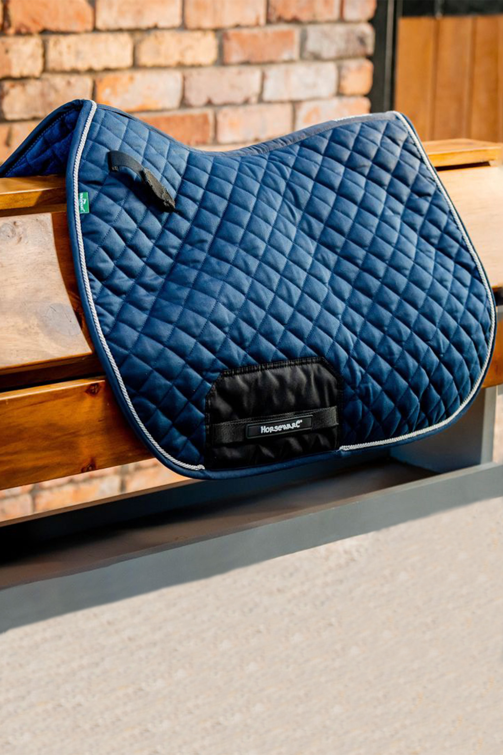 Navy Horseware Signature Springschanracke