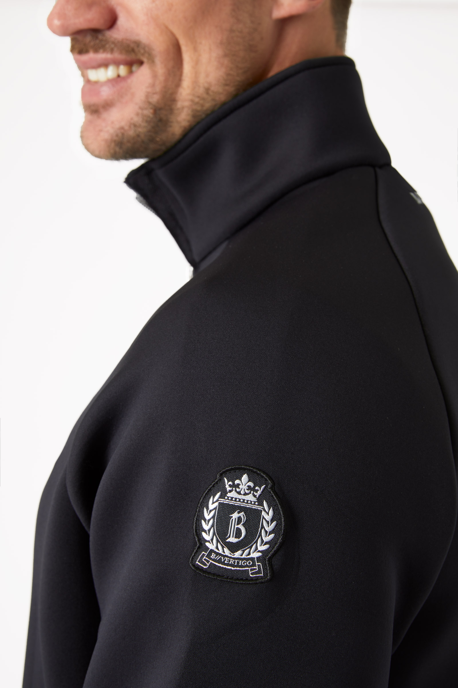 B Vertigo Nicolas Herren Funktionssweatshirt mit Rei&szlig;verschlusstaschen