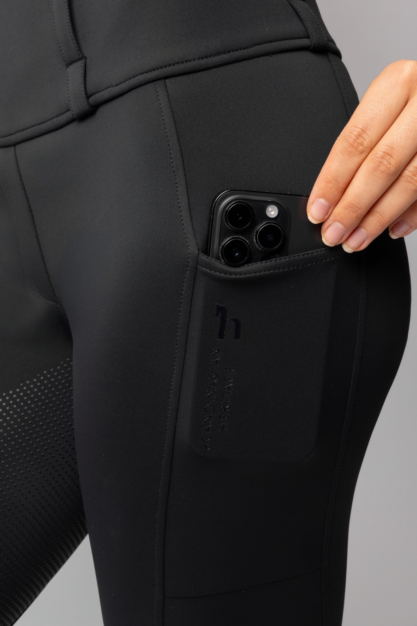 Horze Damenreitleggings Anya mit Vollbesatz aus Silikon UPF 50+