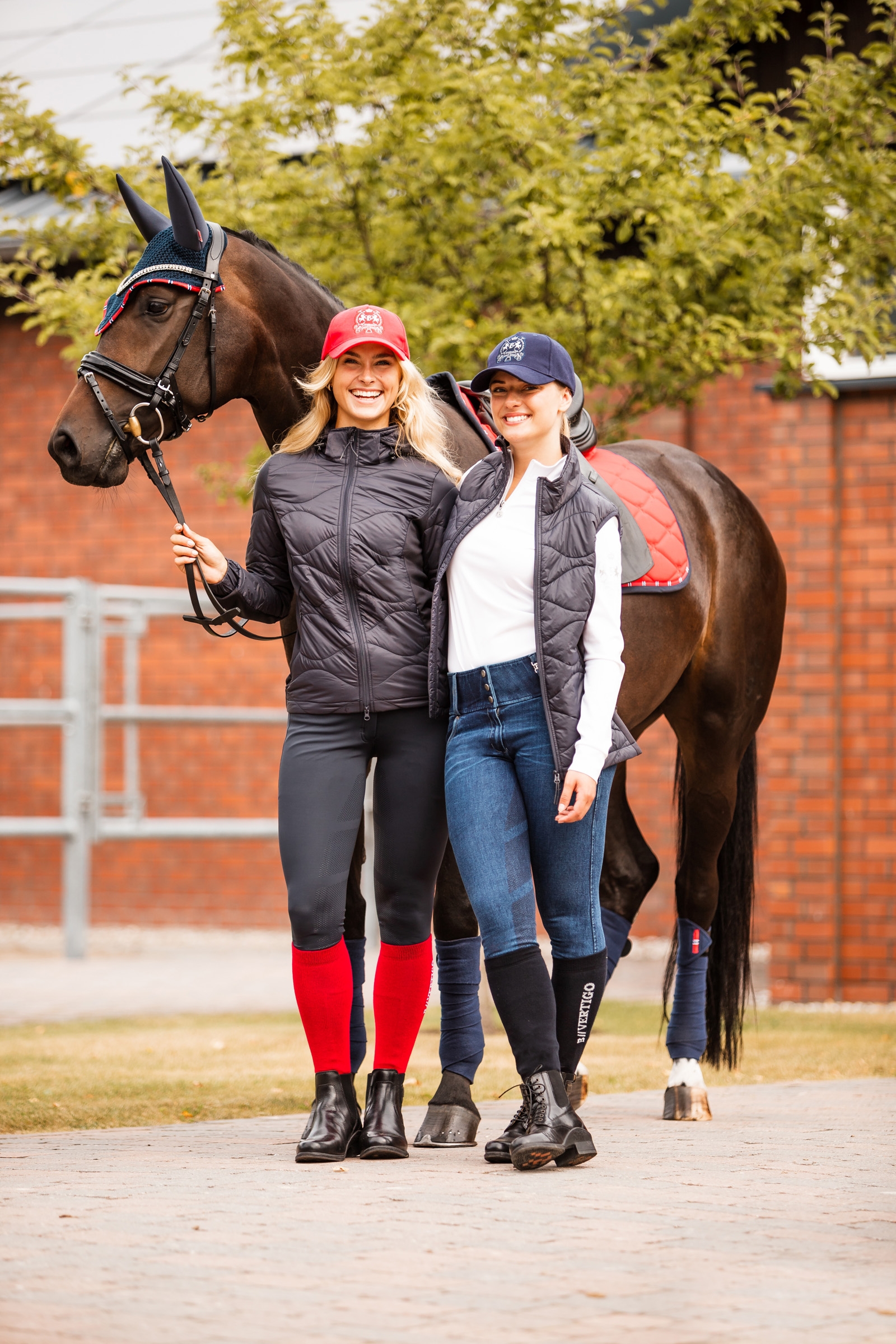 B Vertigo Logo Kappe