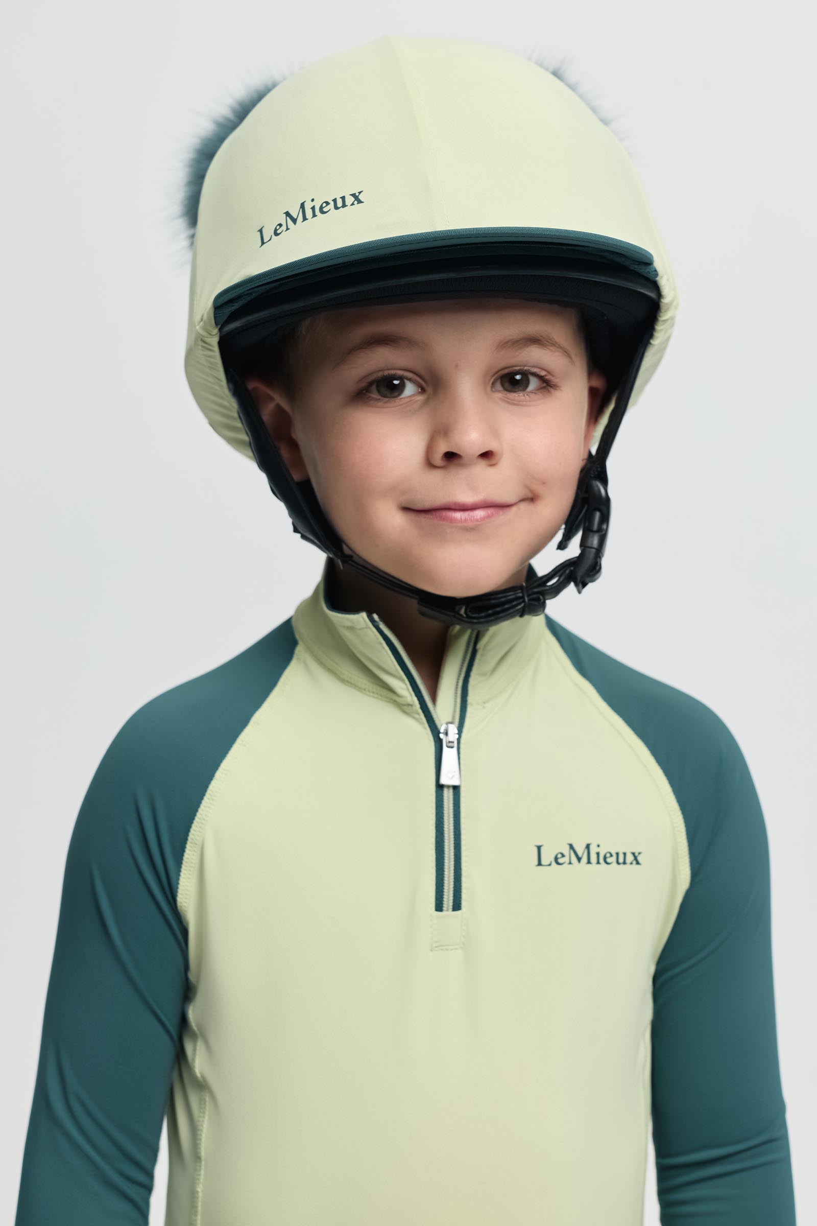 Macaron LeMieux Mini Doppel Bommel Helmschutz