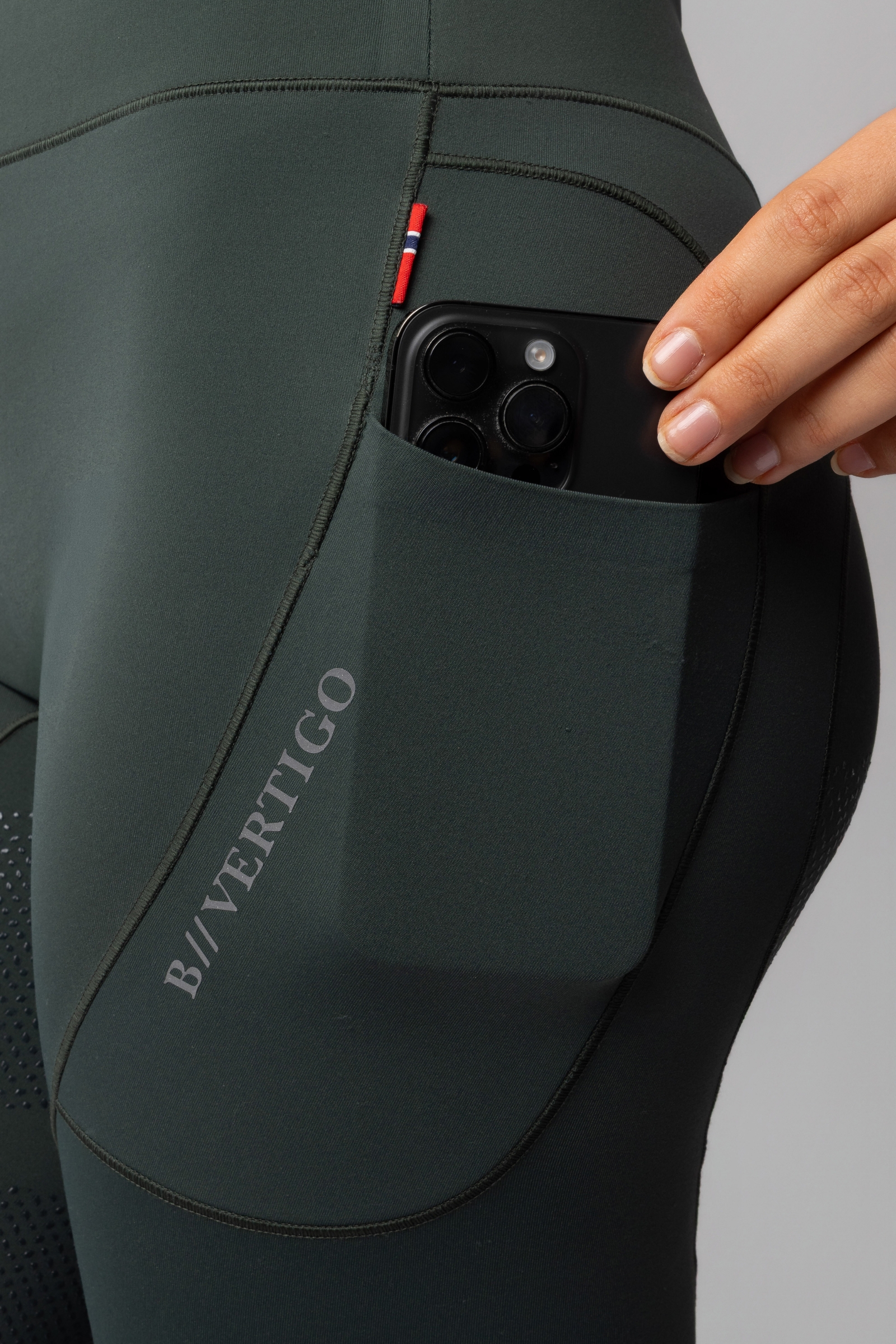 B Vertigo Leonora Damen nahtlose Thermo-Reithosen mit Vollbesatz