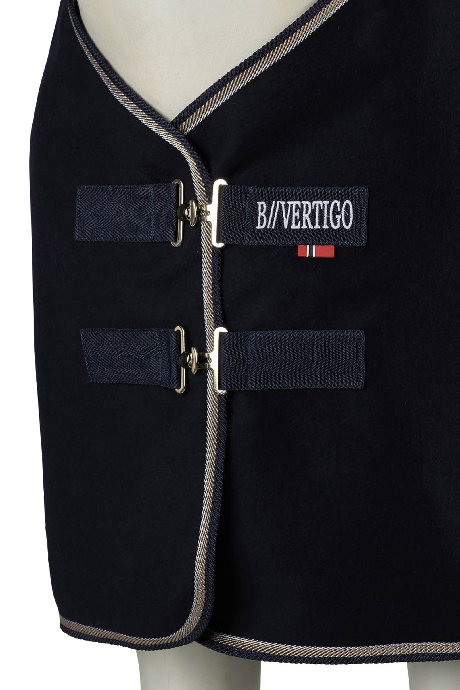 B Vertigo Arendal Wolldecke mit goldenem Streifen