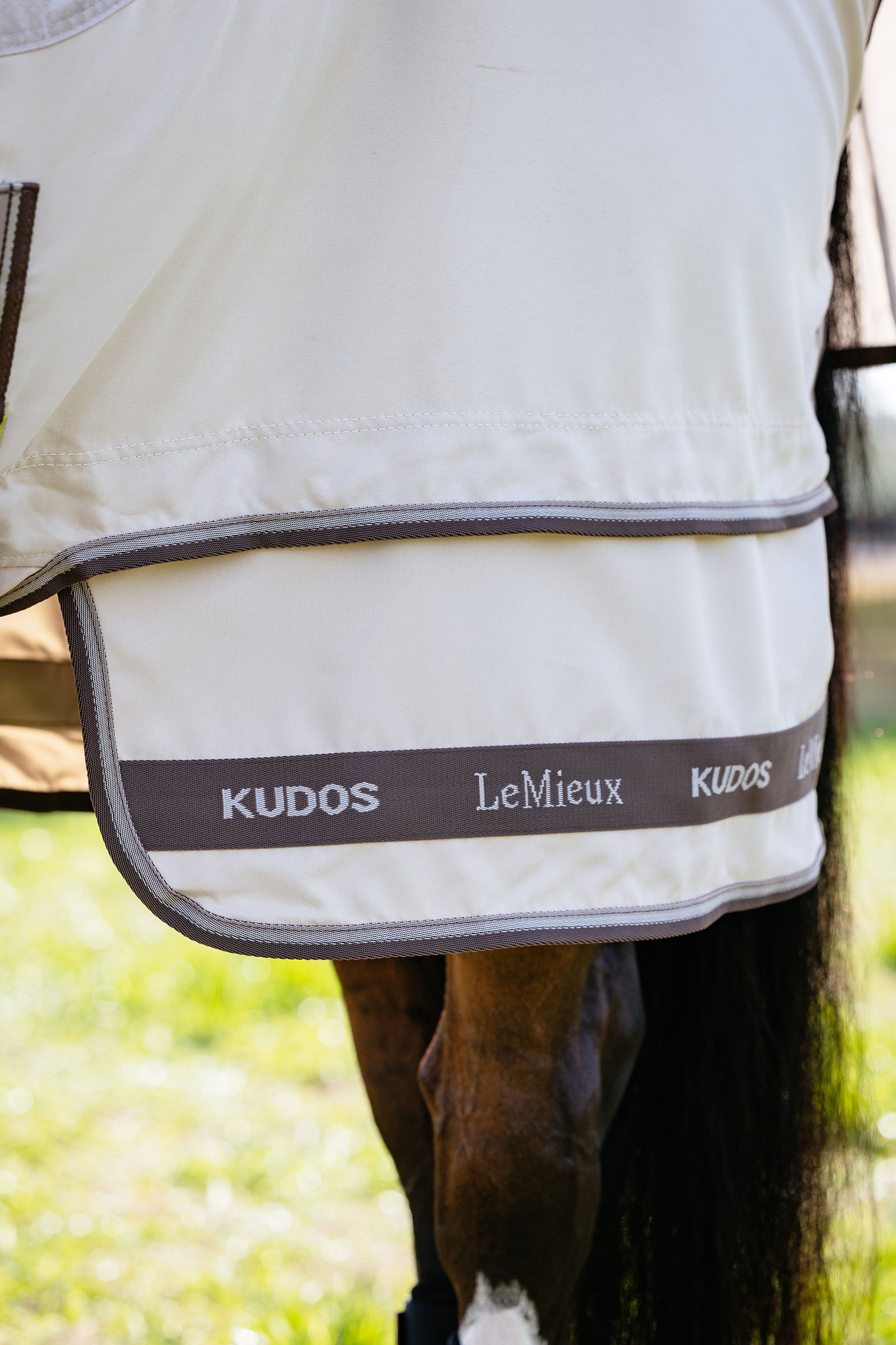 LeMieux Kudos Shower Pro Ekzemerdecke mit abnehmbarem Halsteil