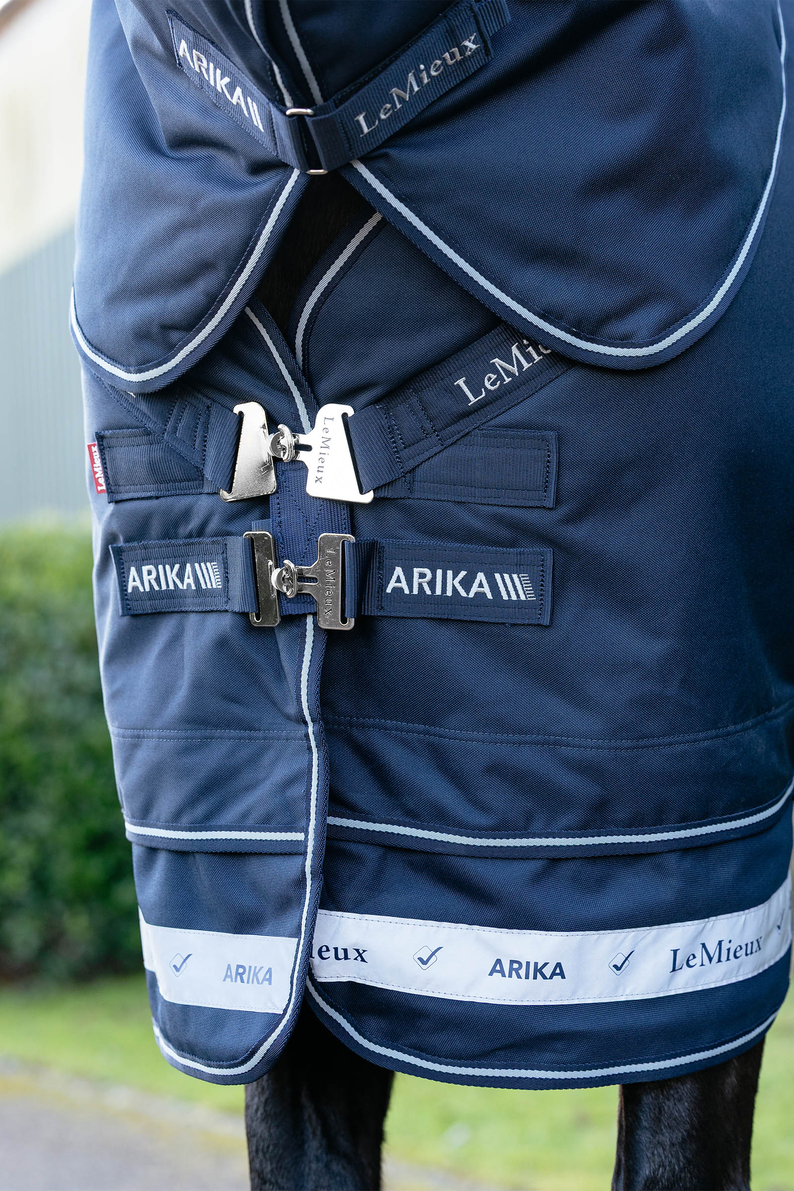 LeMieux Arika Storm-Tek Weidedecke mit abnehmbarem Halsteil, 50 g