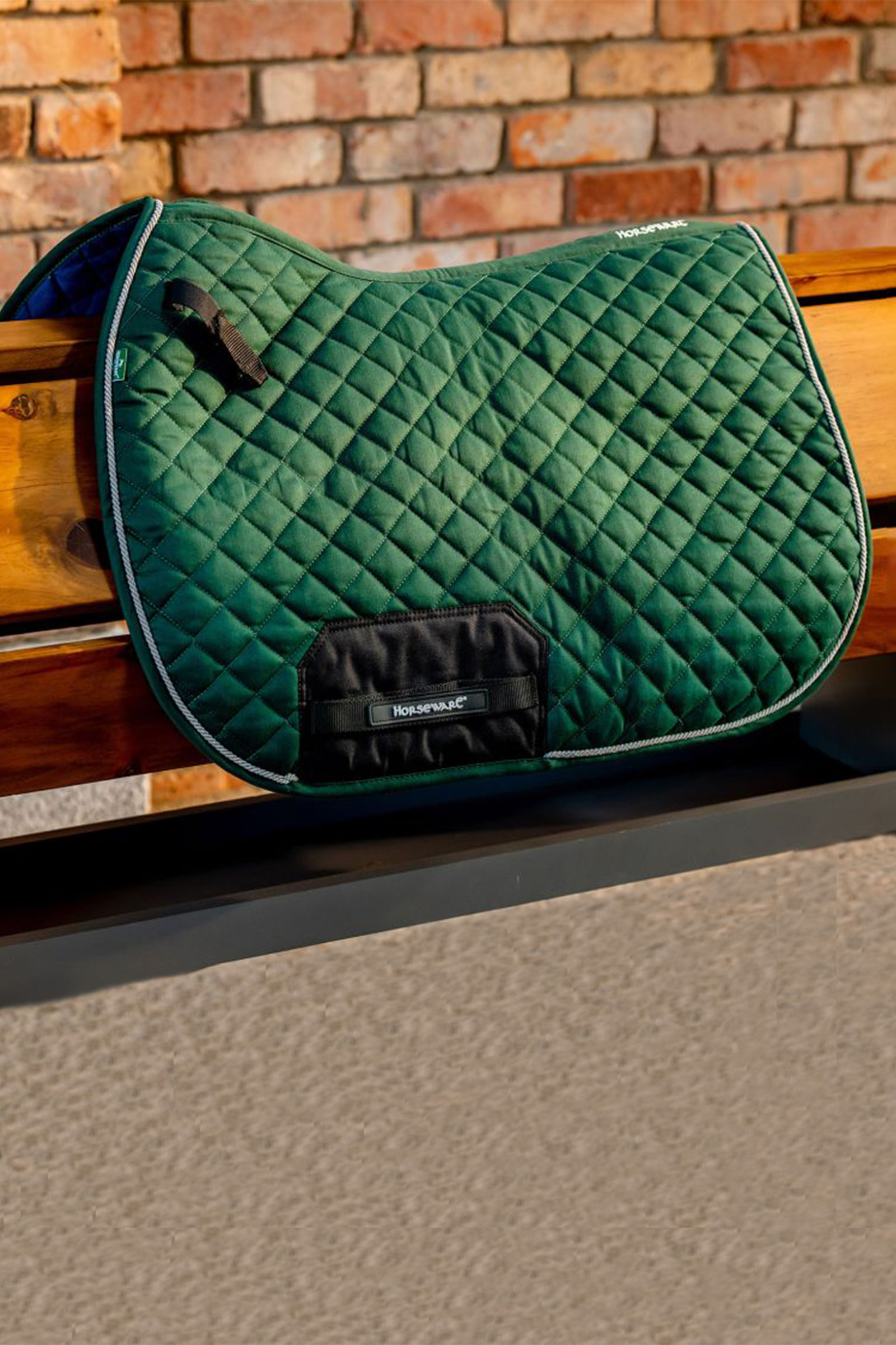 Hunter Green Horseware Signature Springschanracke