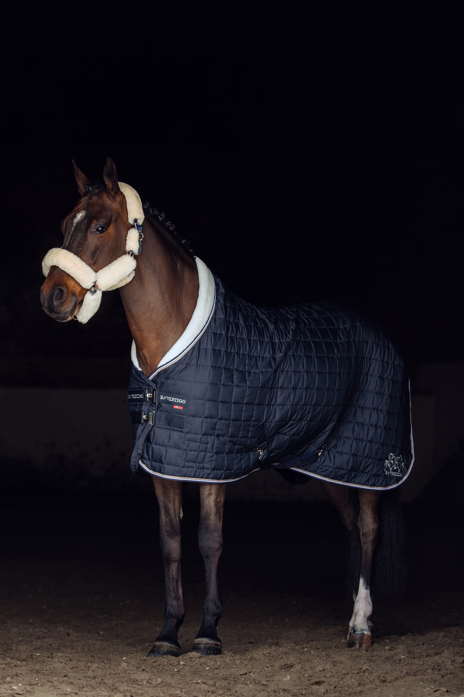 B Vertigo Alaska Halfter mit Kunstfell